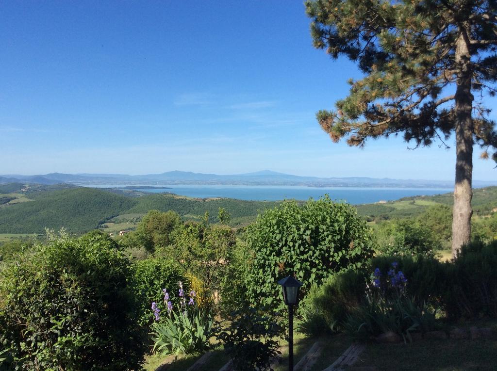Agriturismo La Bicocca - Apt. "Il Leccio" Castel Rigone Exteriör bild