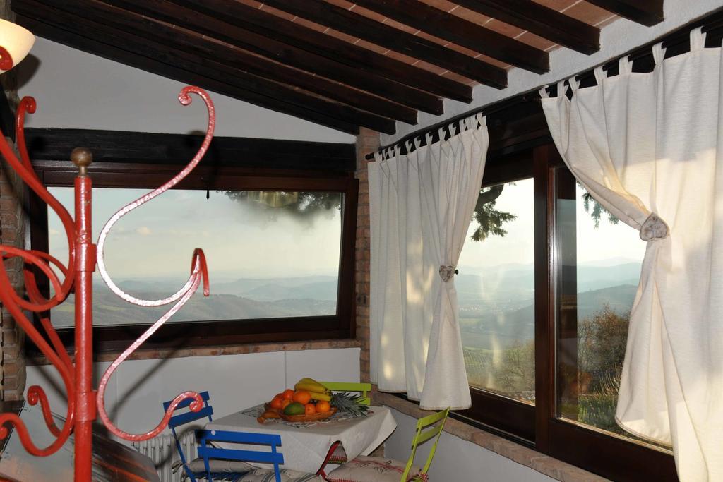 Agriturismo La Bicocca - Apt. "Il Leccio" Castel Rigone Exteriör bild