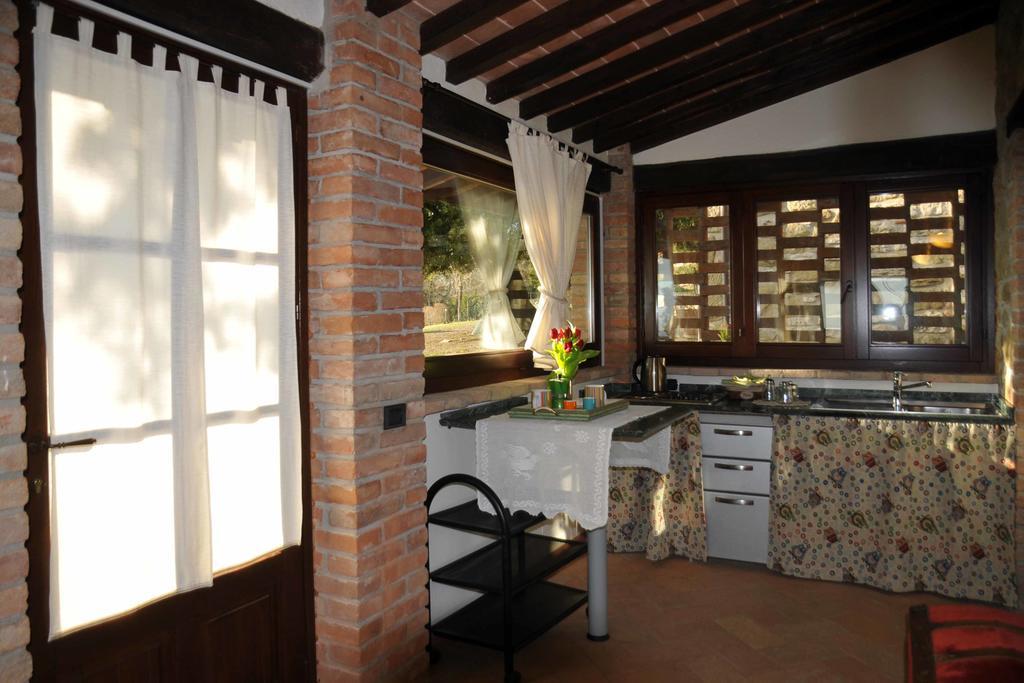 Agriturismo La Bicocca - Apt. "Il Leccio" Castel Rigone Exteriör bild